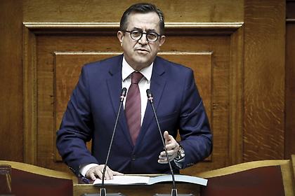 Νίκος Νικολόπουλος: Ντύθηκε τσολιάς και πόσταρε τη φωτογραφία