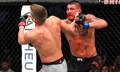 Με superman punch το νοκ-άουτ του Πέτις στο UFC (video)