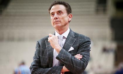 Πιτίνο: «Δεν ασχολούμαι με τις φήμες»