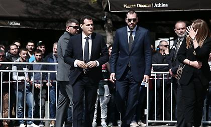 Ιτούδης και Πεδουλάκης στο «αντίο» του Θανάση (pics)