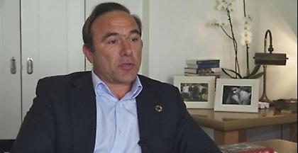 Πέτρος Κόκκαλης: Να ψάξουν αλλού για επίδοξους Μπερλουσκόνι (video)