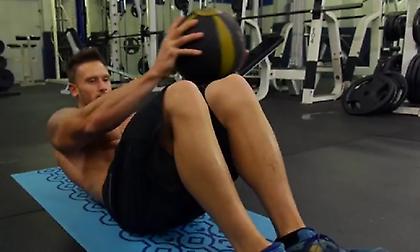 Ένα ολοκληρωμένο πρόγραμμα κοιλιακών για άμεσα αποτελέσματα (vid)