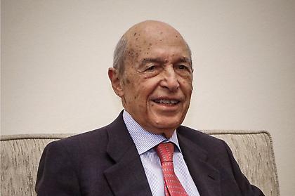 Κώστας Σημίτης: Σπάνια φωτογραφία όταν ήταν 30 ετών