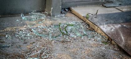 Μπαράζ επιθέσεων σε 11 σούπερ μάρκετ γνωστής αλυσίδας τα ξημερώματα