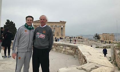 Στην Ακρόπολη με παλιόφιλο των Νικς και κασκόλ Παναθηναϊκού ο Πιτίνο (pic)
