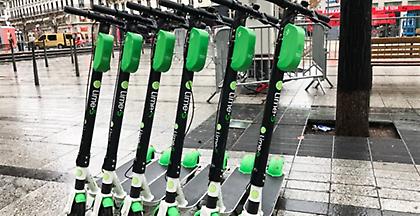 Ρυθμίσεις για τα ηλεκτροκίνητα πατίνια ζητά ο Δήμος Αθηναίων