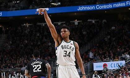 Σάρωσε, νίκησε, αλλά χτύπησε ο Γιάννης