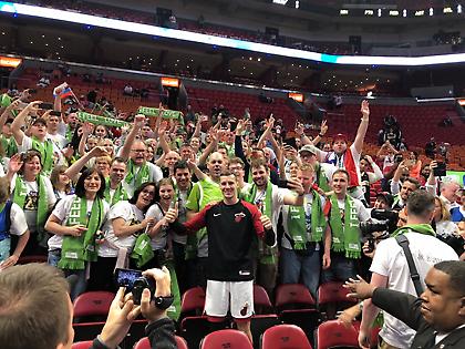 Έγινε ένα με τους 2.000 Σλοβένους φιλάθλους ο Ντράγκιτς (video)