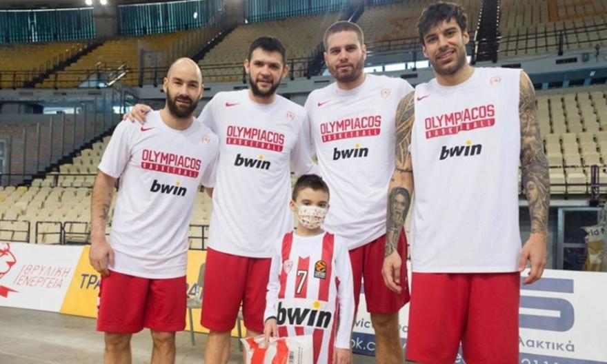 Ο μικρός Βασίλης είναι ο καλύτερος προπονητής του Ολυμπιακού όλων των εποχών (pic)