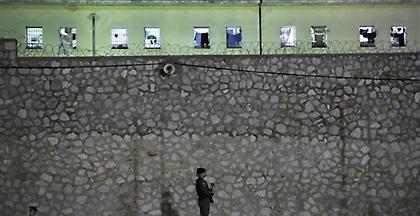 Χρήματα και συμβουλές είχε δώσει στη μαφία των φυλακών ο 64χρονος δικηγόρος