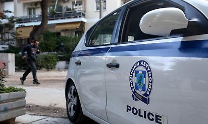 Κοζάνη: Γλίτωσε από πτώση πινακίδας αλλά… τον πάτησε αμάξι (pics)