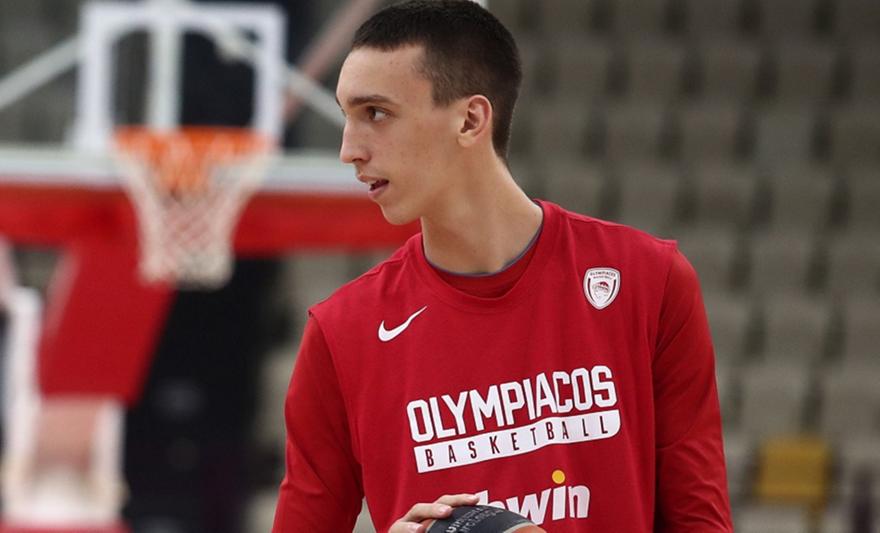 Με Ποκουσέφσκι η 12άδα του Ολυμπιακού