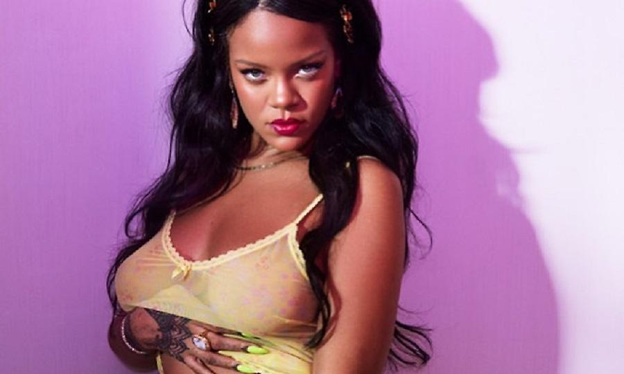 Φωτιά και… λάβρα η Rihanna (pics)
