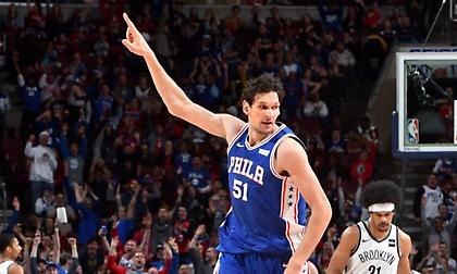 Σίξερς: Τώρα ο Μπόμπαν Μαριάνοβιτς βάζει και… τρίποντα! (Video)