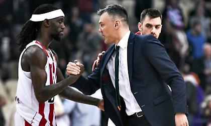 Σάρας: Βλέπει Ολυμπιακό και… κερδίζει! (photo)