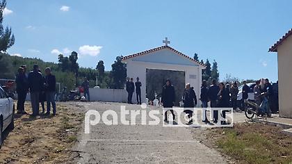 Θρήνος στην κηδεία της 22χρονης φοιτήτριας που βρέθηκε νεκρή στο Αιγάλεω