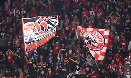 Παρεμβαίνει ο Εισαγγελέας για τα εμετικά πανό στο ΣΕΦ