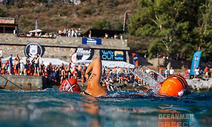 Oceanman Greece: Κολυμβητές από ολοκληρο τον κόσμο πιάνουν... Λιμένι!