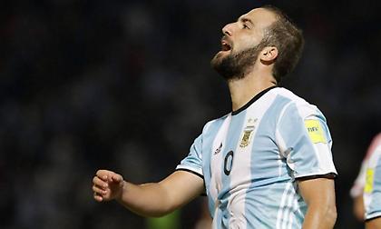 Γκονσάλο Ιγκουαΐν: Κατηγορήθηκε σαν να ήταν το παγόβουνο στην πορεία του Τιτανικού