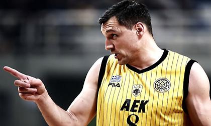 Θέλει να μείνει στην ΑΕΚ ο Ματσιούλις