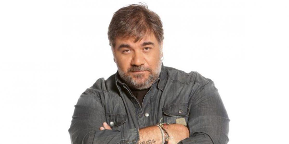 Δημήτρης Σταροβας: Οι απίθανες κινήσεις κάθε φορά που μπαίνει σε αεροπλάνο