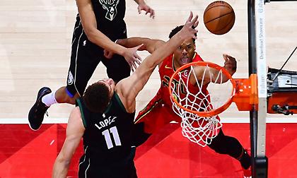 Λύγισαν με buzzer beater στην Ατλάντα οι -χωρίς Γιάννη- Μπακς, ρεκόρ από Βινς Κάρτερ