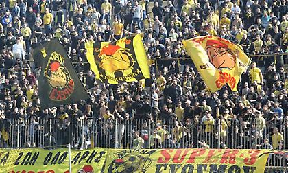 Έφερε κοντά του τον κόσμο και τον κρατάει ζεστό