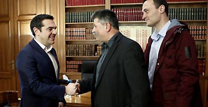 Τσίπρας σε πυροσβέστες: Προσλήψεις 56 μόνιμων και 876 πενταετούς θητείας