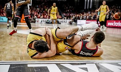 Διαψεύδει η ΑΕΚ για Ματσιούλις