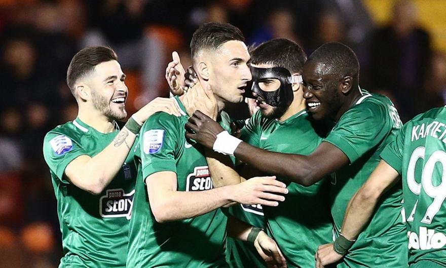 Παγκάκης: «Ίσως ταιριάζει στον Μακέντα να παίζει πίσω από έναν σέντερ φορ»