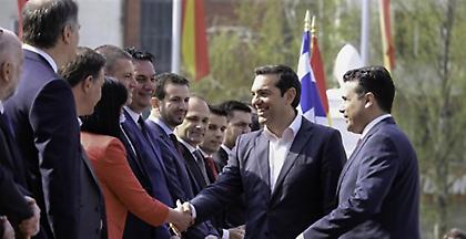 FAZ: Αθήνα και Σκόπια έχουν πολλά σχέδια για το μέλλον