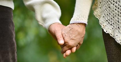 Κρήτη: «Κλέφτηκαν» στα γεράματα για να ζήσουν τον εφηβικό έρωτα τους