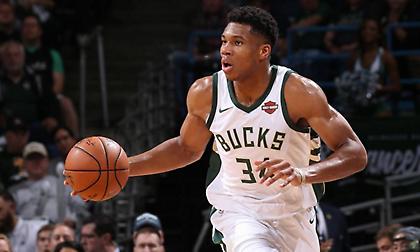 Εξώφυλλο ξανά στο «Sports Illustrated» ο Αντετοκούνμπο!