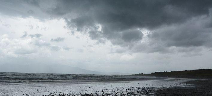 Άστατος ο καιρός σήμερα με συννεφιά και τοπικές βροχές
