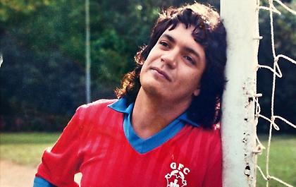 Κάρλος «Κάιζερ»: Η θρυλική ιστορία του μεγαλύτερου ποδοσφαιρικού απατεώνα