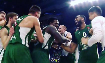 Τρελοί πανηγυρισμοί από τους παίκτες της Ζαλγκίρις (video)