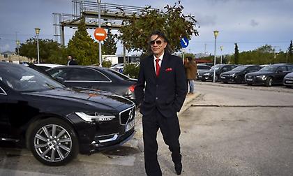 Σκληρη επίθεση στον Ηλία Ψινάκη: «Σκέφτεται αρρωστημένα»