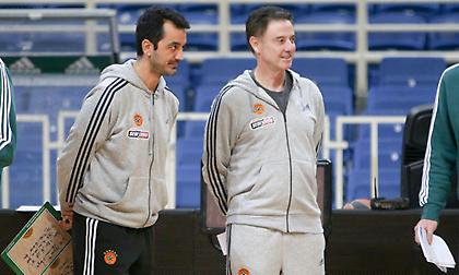 Βόβορας στον ΣΠΟΡ FM 94,6: «Ποντάρω ότι θα μείνει ο Πιτίνο-Υπάρχει πίστη εν όψει Ρεάλ»