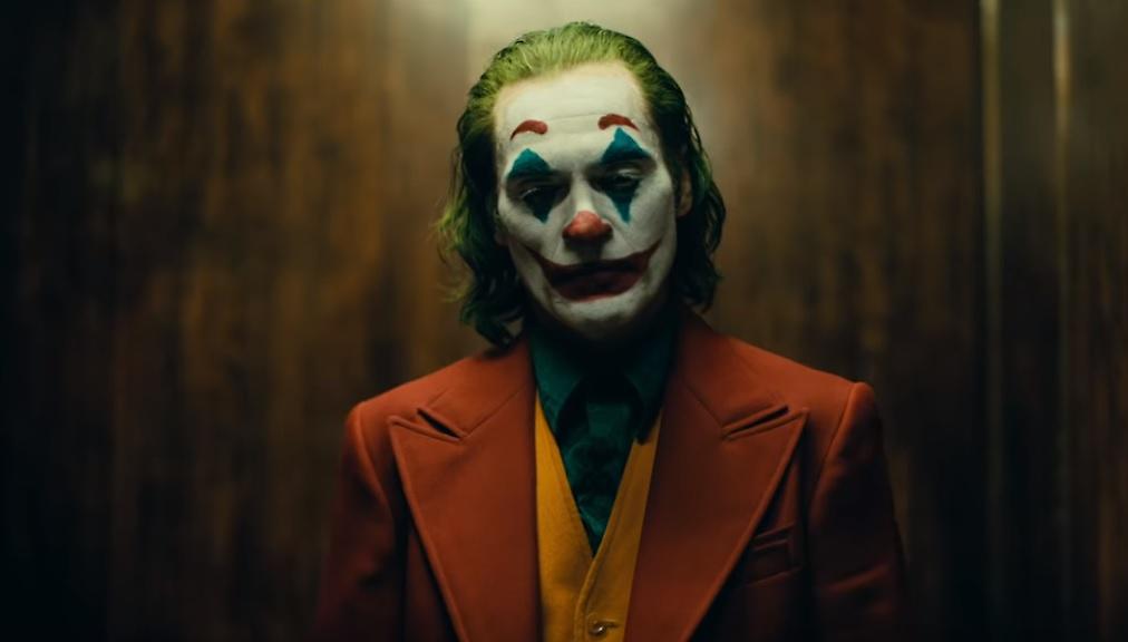 Ο Batman εμφανίστηκε στο trailer του Joker και δεν τον πήραμε χαμπάρι