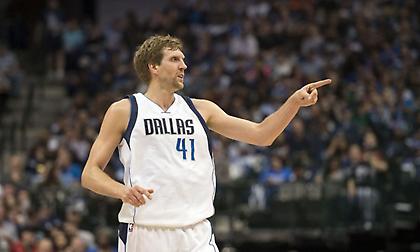 Ξεσήκωσε το γήπεδο με κάρφωμα ο Νοβίτσκι (vid)