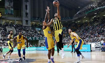 Το νικητήριο τρίποντο του Σλούκα στην κορυφή του Top 10 (video)