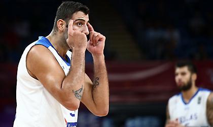 Μπουρούσης: «Δεν θα έρθω να παίξω για έναν μήνα, θα δούμε τι θα γίνει. Με ήθελε ο Γιαννακόπουλος»