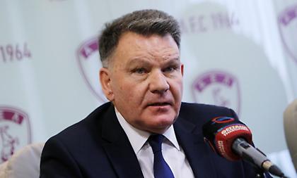 Κούγιας: «Γραμμένε, έπρεπε να παίρνεις περισσότερα από 15.000 - Εμείς παίζουμε χωρίς δανεικούς»