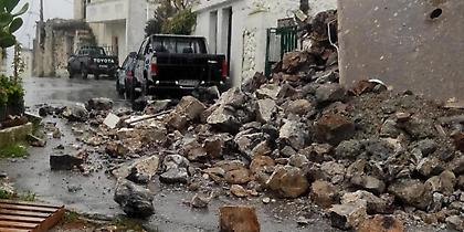 Κακοκαιρία στην Κρήτη: Κατέρρευσε σπίτι από την μανία του νερού