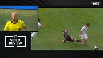 Απευθείας κόκκινη κάρτα με… VAR για Ρούνεϊ (video)