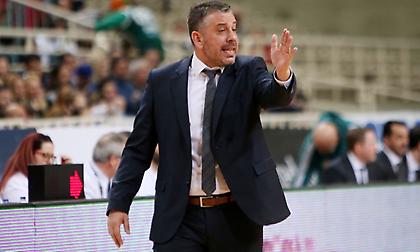 Παπαθεοδώρου: «Ωραία ήταν η Αθήνα, “έβρεξε” και στο γήπεδο…»