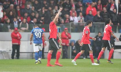 Συνεχίζει ακάθεκτη η Μπενφίκα!