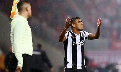 Το  πρόβλημα της ΑΕΚ και οι  Λαμιώτες… που πήραν στα σοβαρά τις «ηθικολογίες» του ΠΑΟΚ