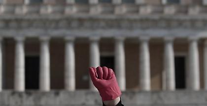 Τριετής φυλάκιση με αναστολή στην καθαρίστρια με το πλαστό απολυτήριο