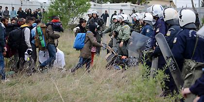 Στο αυτόφωρο τρεις πρόσφυγες για τα επεισόδια στα Διαβατά: «Μας κορόιδεψαν»